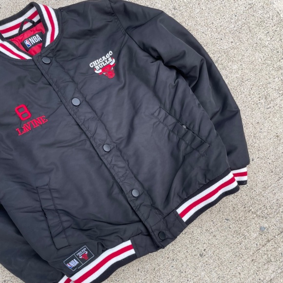 Chicago Bulls Lavine Number 8 Black Bomber Jacket - Picture 2 of 8